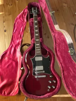 1998 RED W/HARD