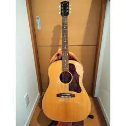 GIBSON J-50 WITH HARD CASE NO.LG1126