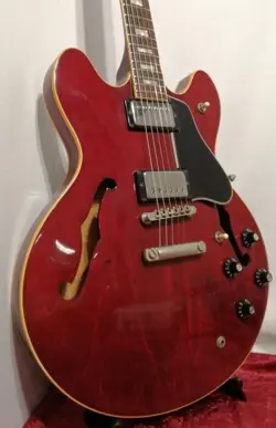 1977 VINTAGE SEMI