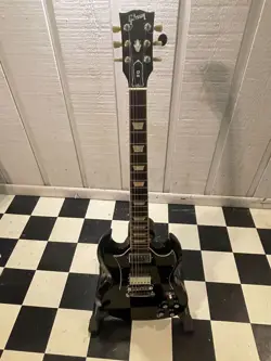 GIBSON SG BLACK SOLID BODY EXCELLENT CONDITION