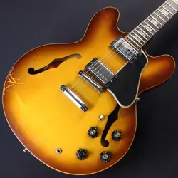 LARRY CARLTON ES-335