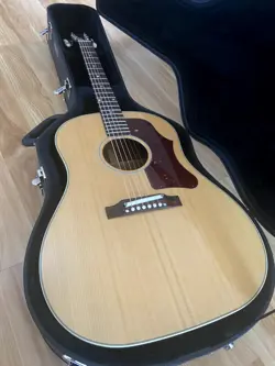 GIBSON J50 ACOUSTIC GUITAR 2020S
