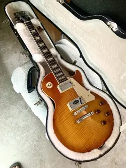 GIBSON LES PAUL STANDARD 2011 - BOOK MATCHED FLAME TOP