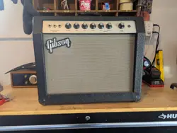 VINTAGE GIBSON GA-15RVT EXPLORER COMBO AMP 
