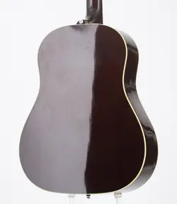 WINE RED 2021
