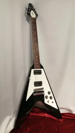 GIBSON '67 FLYING V EBONY ELECTRIC GUITAR WITH CERAMIC 496R & 500T PICKUPS
