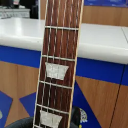 ROUNDED NECK