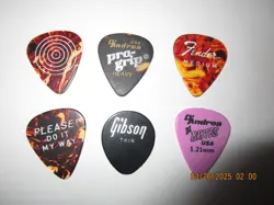 PICKS FENDER