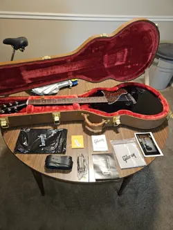 GIBSON LES PAUL JUNIOR 2022 - EBONY W/ ROSEWOOD FRETBOARD. 