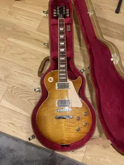 GIBSON LES PAUL TRADITIONAL 2016 WITH HARD CASE NO.MG364