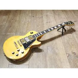GIBSON LES PAUL CUSTOM 1977 FROM JAPAN