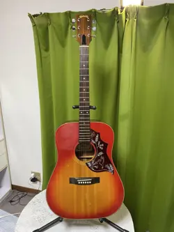 GIBSON HUMMINGBIRD REPLICA GUITAR BY HOTTA - VINTAGE, GREAT SOUND OUTPUT