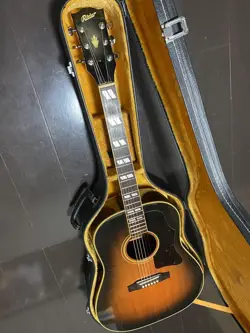 1977 GIBSON J-45