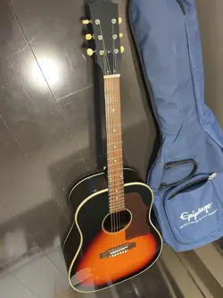 GIBSON J-45 STYLE ACOUSTIC GUITAR, VINTAGE, FISHMAN PICKUP, WORKS GREAT