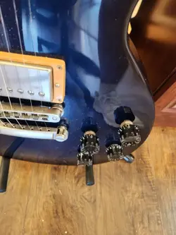100TH ANNIVERSARY GUITAR