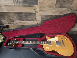 ELECTRIC GUITAR /OHSC