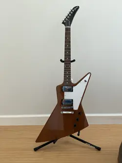 DISCONTINUED BY GIBSON