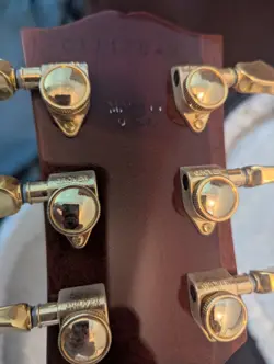 GIBSON SUNBURST UNIQUE AMAZING GUITAR