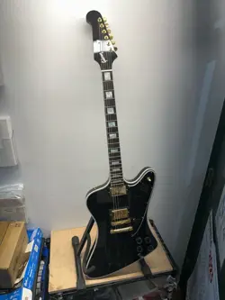 E10040945
