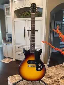 60S GIBSON MELODY MAKER GUITAR