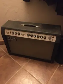 66 GIBSON SATURN GA-40RVT AMP
