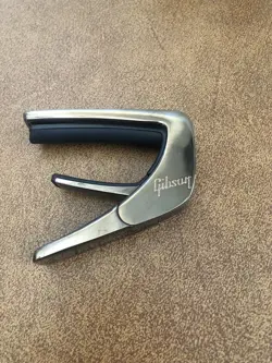 GIBSON NICE!!! USED THALIA GUITAR CAPO 200 SERIES BLACK CHROME AND WOOD