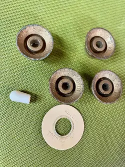 1973 GIBSON LP DELUXE KNOBS, SWITCH TIP & POKER CHIP