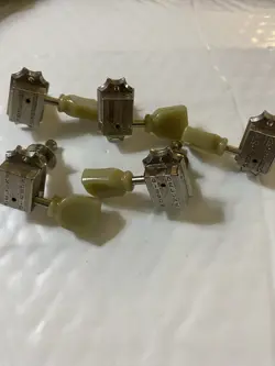 VINTAGE GIBSON DELUXE GUITAR TUNERS SET OF 5