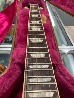 ELECTRIC GUITAR OHSC