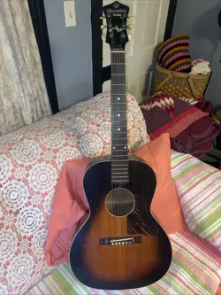 1930S GUITAR