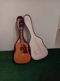 GIBSON SJN GUITAR