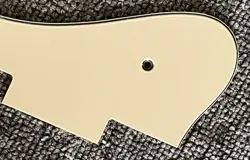GUITAR PICKGUARD VINTAGE