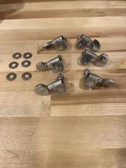 VINTAGE GIBSON GUITAR TUNERS