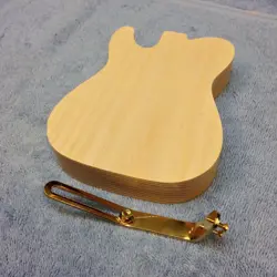PICKGUARD GOLD