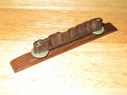 GIBSON 1953 BRAZ. ROSEWOOD ARCHTOP BRIDGE & MOUNT