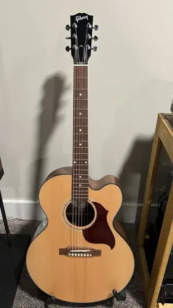 GIBSON J-185 EC WALNUT ACOUSTIC GUITAR W/ HSC