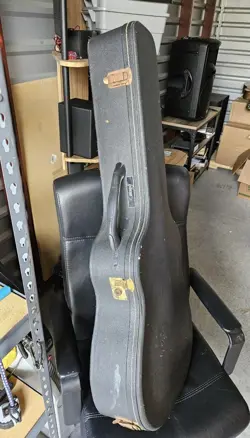GIBSON VINTAGE GUITAR CASE
