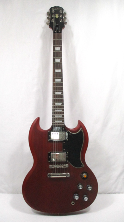 RED ELECTIC GUITAR