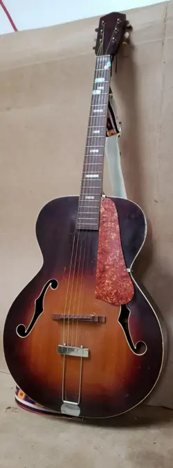 ACOUSTIC GUITAR L-20