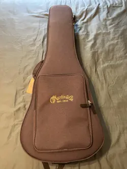 GUITARS GIBSON TAYLOR