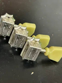 3  GIBSON DELUXE  VINTAGE 1988 TUNERS TUNING PEGS GREEN TULIP MADE IN GERMANY