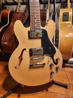 ES 339 SEMIHOLLOW
