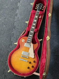 GIBSON LES PAUL TRADITIONAL 2010 FLAME TOP W CASE