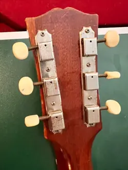 SG JUNIOR GUITAR