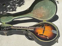 MANDOLIN GOOD CONDITION