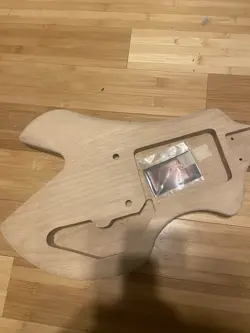 REPLICA GIBSON CORVUS BODY FOR 25.5 SCALE NECK
