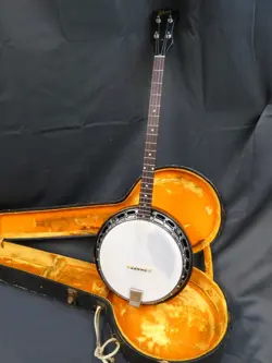 VINTAGE GIBSON 4-STRING BANJO AND CASE