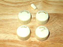 1966 CREAM CUP