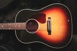 GIBSON J 45 STANDARD RED SPRUCE TRI BURST LIMITED MODEL 2023