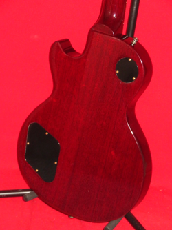 WINE RED LES